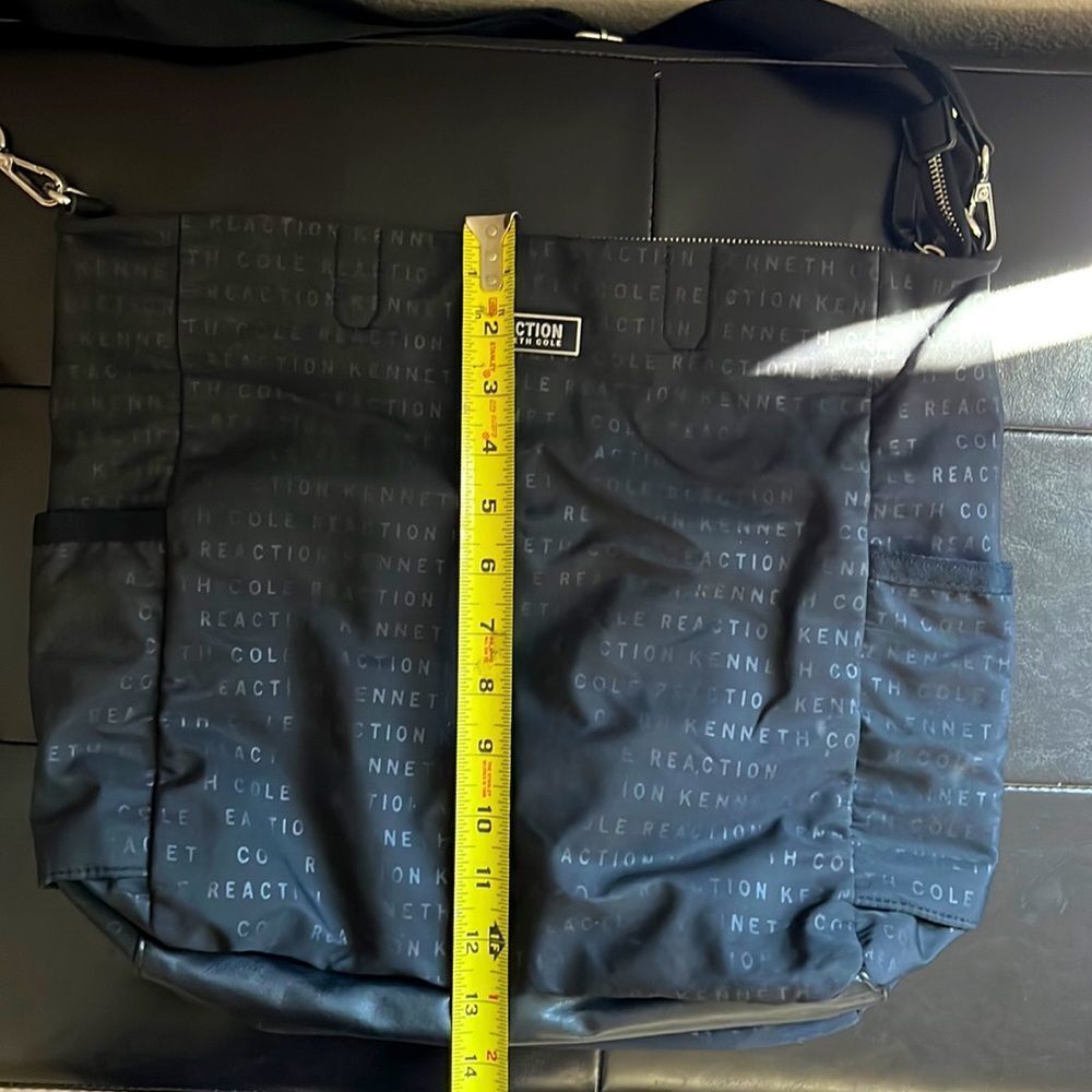Kenneth Cole Reaction Black Purse Printed Brand Large Bag Adjustable Silver EUC‍ - Picture 12 of 14